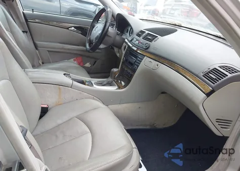 2003 Mercedes-Benz E 500 z USA, uszkodzony, nr VIN WDBUF70J53A324818